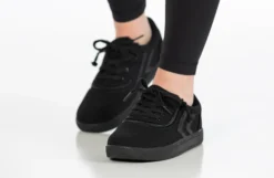 Black To The Floor BILLY CS Sneaker Low Tops -Boutique Shoe Discount Store BK22343 001 studio standing 2 940x614 d360bf7e 3203 45e3 a652 d043b21da531