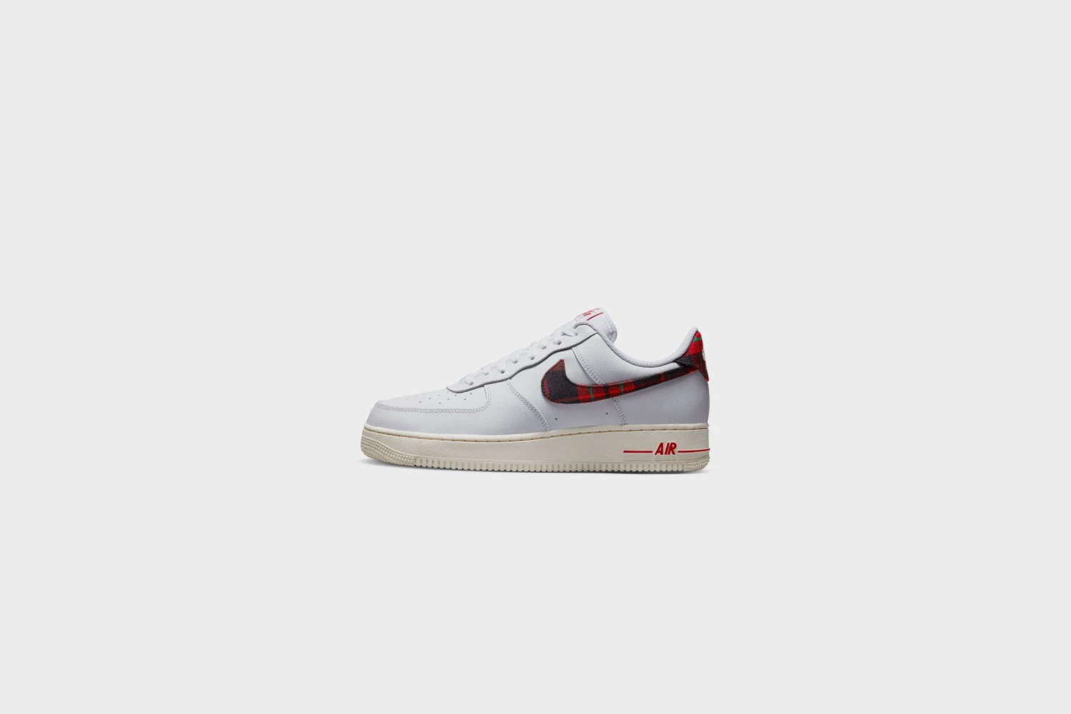 Nike Air Force 1 β07 LV8 (White/University Red)